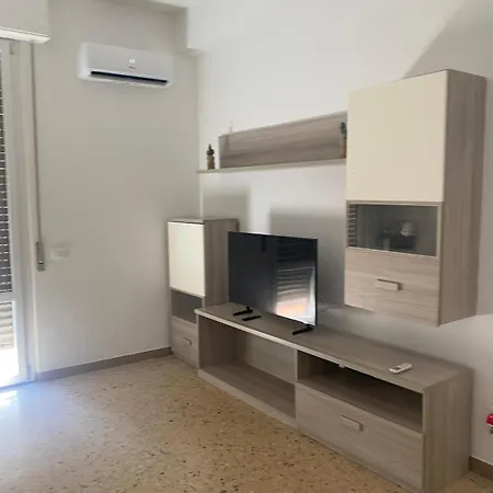 Mezzetta 2 Apartment *